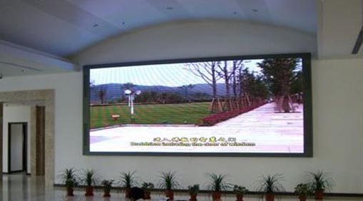 室內(nèi)LED顯示屏給消費(fèi)者帶來的眩光傷害